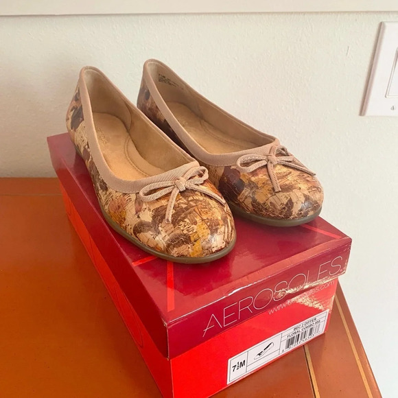 NEW Aerosoles Bec 2 Differ Floral Flats Size 7.5 - Picture 2 of 5